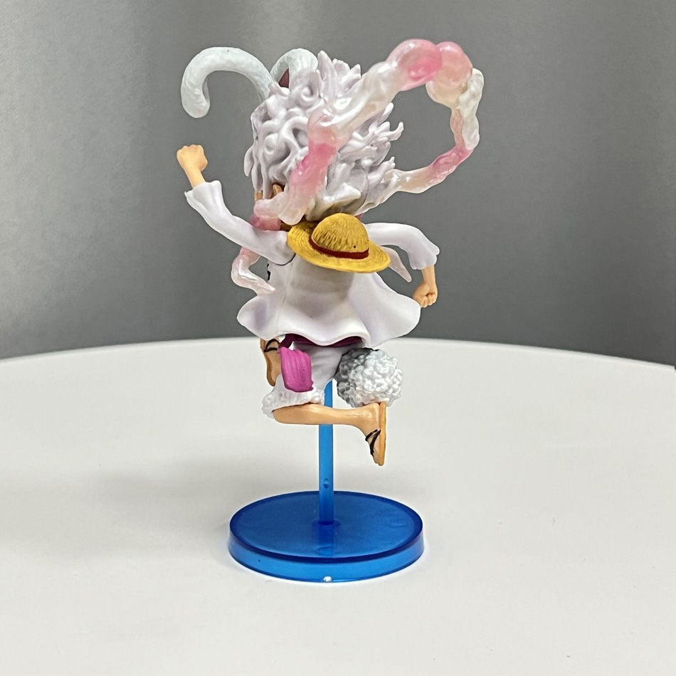Figura de Luffy Gear 5 Sun God - Running Gear In Japan reseña y precio